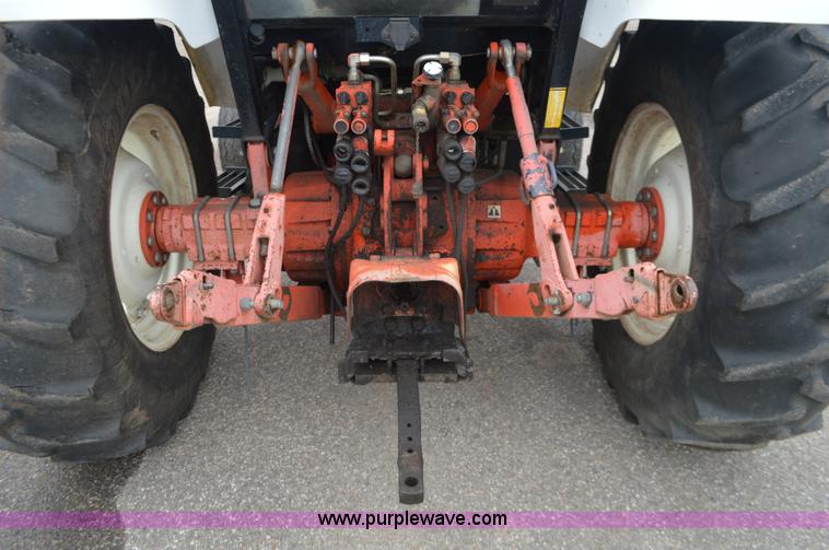 image for item L6392 1997 Ford New Holland 6640SL tractor