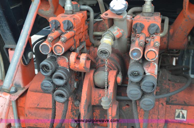 image for item L6392 1997 Ford New Holland 6640SL tractor