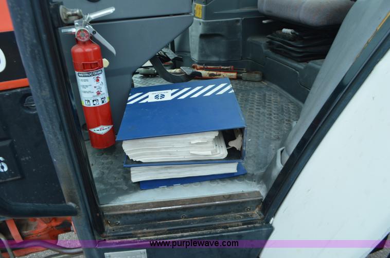 image for item L6392 1997 Ford New Holland 6640SL tractor