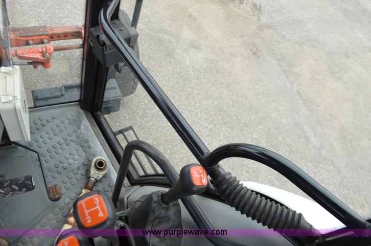 image for item L6392 1997 Ford New Holland 6640SL tractor