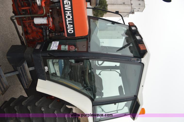 image for item L6393 1997 Ford New Holland 6640SL tractor