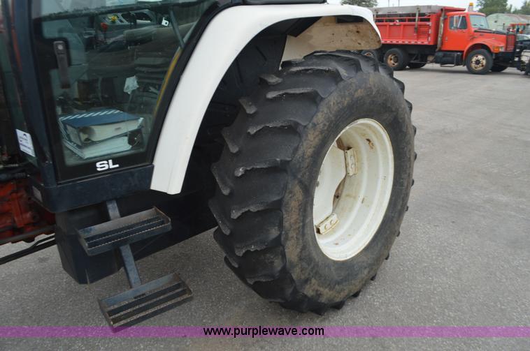 image for item L6393 1997 Ford New Holland 6640SL tractor