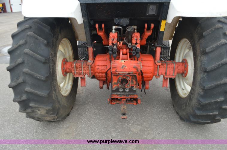 image for item L6393 1997 Ford New Holland 6640SL tractor