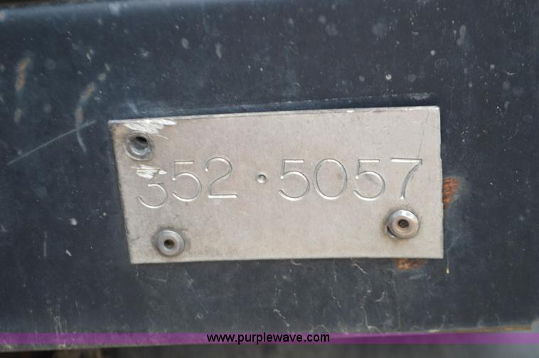 image for item L6393 1997 Ford New Holland 6640SL tractor