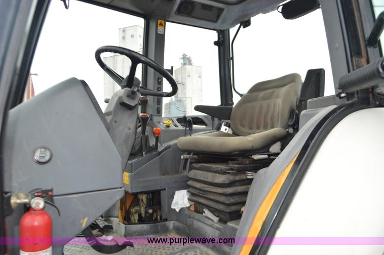 image for item L6393 1997 Ford New Holland 6640SL tractor