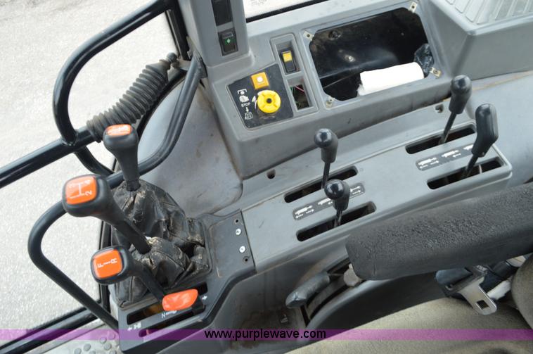 image for item L6393 1997 Ford New Holland 6640SL tractor