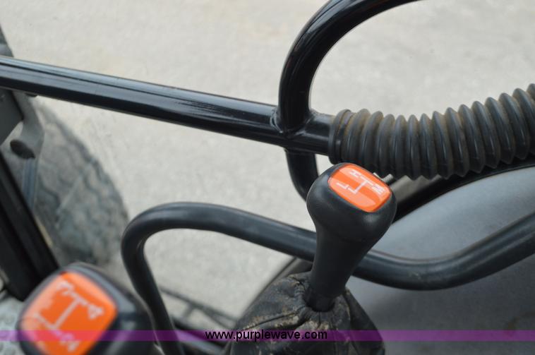 image for item L6393 1997 Ford New Holland 6640SL tractor