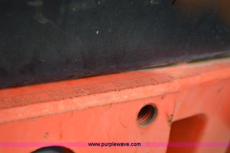 image for item L6393 1997 Ford New Holland 6640SL tractor