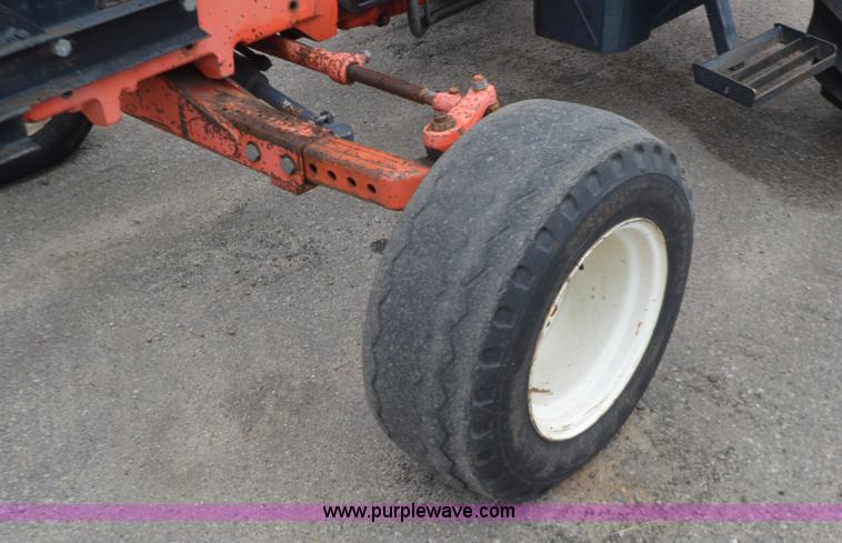 image for item L6395 1998 Ford New Holland 6640SL tractor