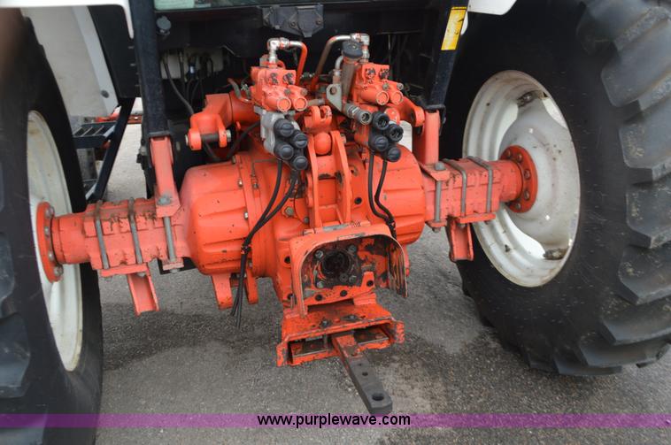 image for item L6395 1998 Ford New Holland 6640SL tractor