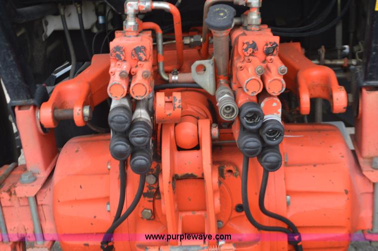 image for item L6395 1998 Ford New Holland 6640SL tractor