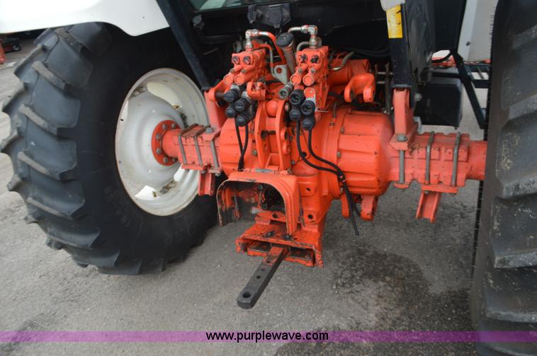 image for item L6395 1998 Ford New Holland 6640SL tractor