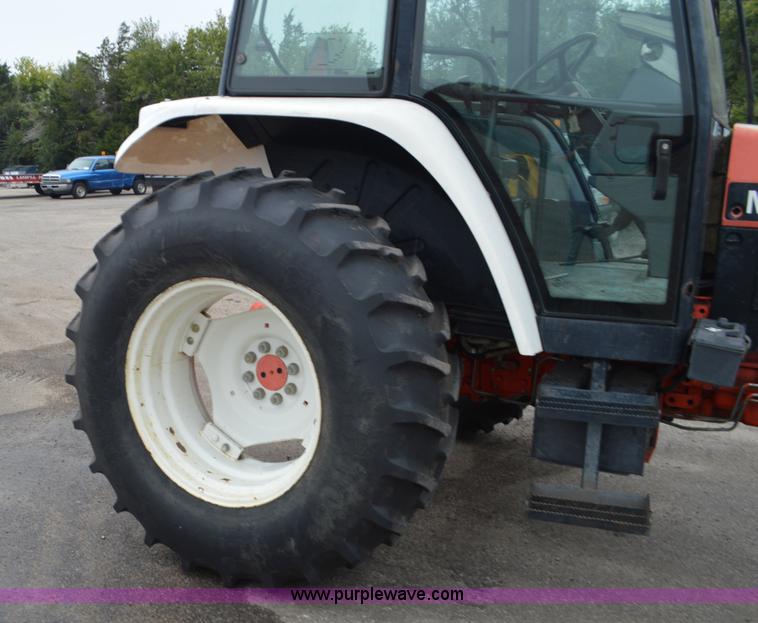 image for item L6395 1998 Ford New Holland 6640SL tractor