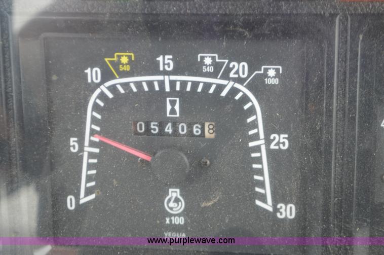 image for item L6395 1998 Ford New Holland 6640SL tractor