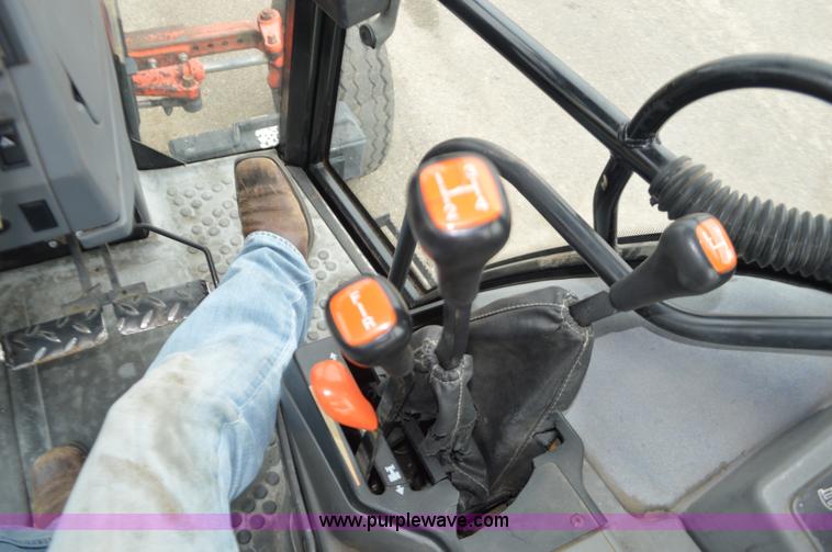 image for item L6395 1998 Ford New Holland 6640SL tractor