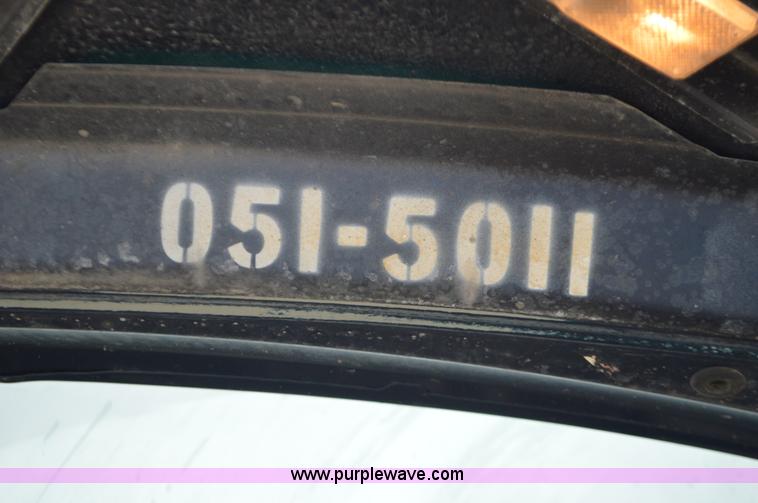 image for item L6399 2001 Dodge Ram 1500 pickup truck