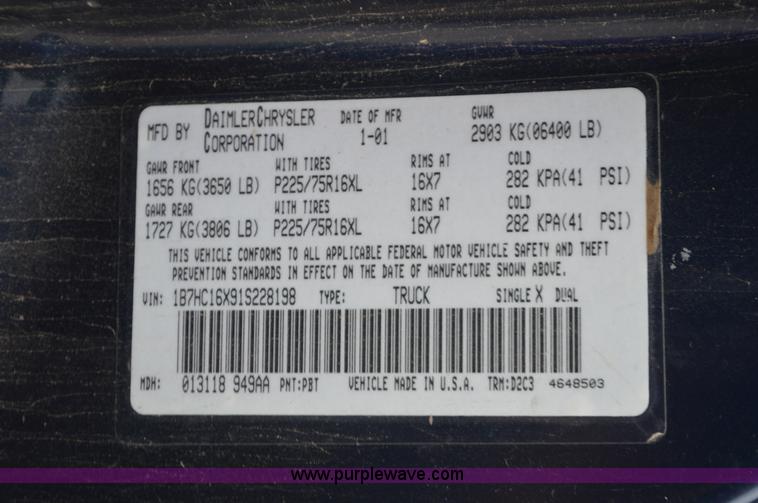 image for item L6399 2001 Dodge Ram 1500 pickup truck