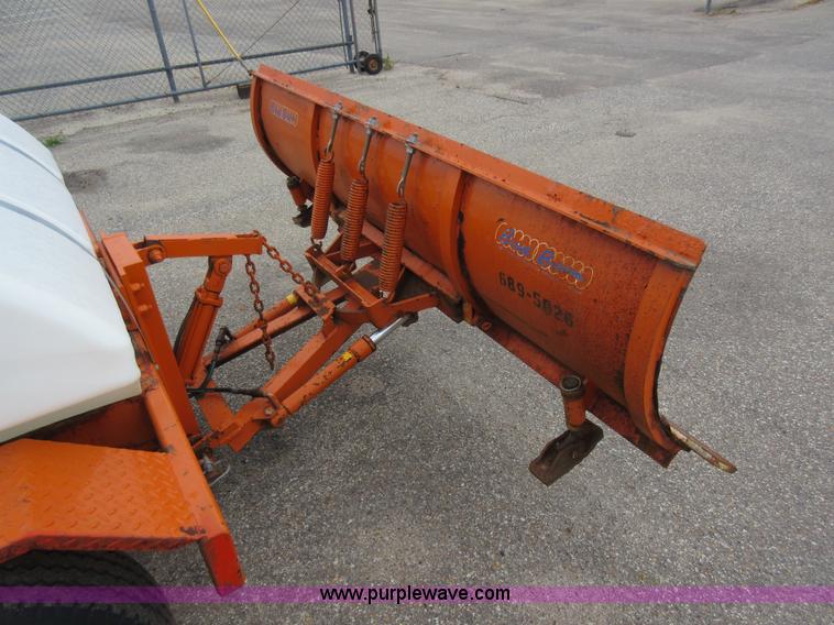 image for item L6405 2006 Broce RJ350 broom