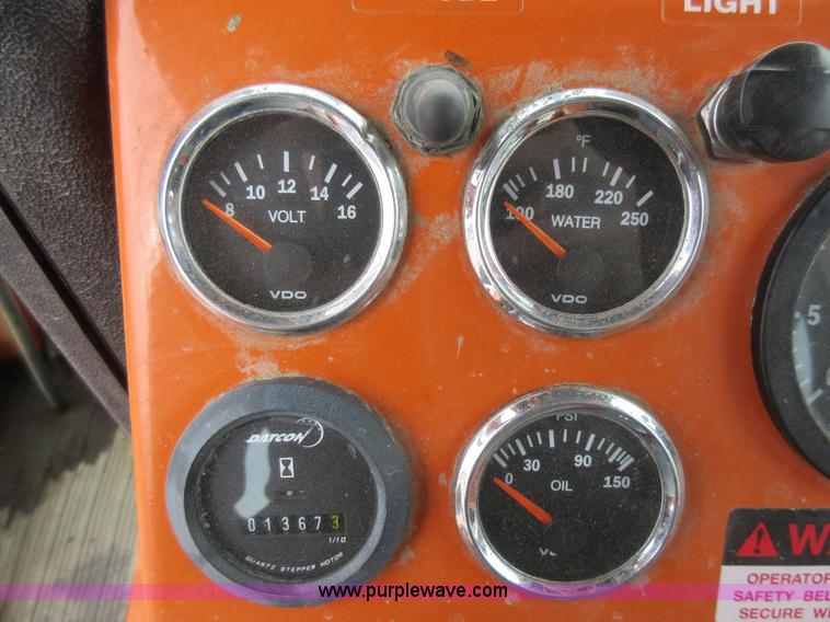 image for item L6405 2006 Broce RJ350 broom