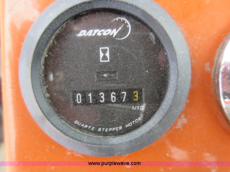 image for item L6405 2006 Broce RJ350 broom