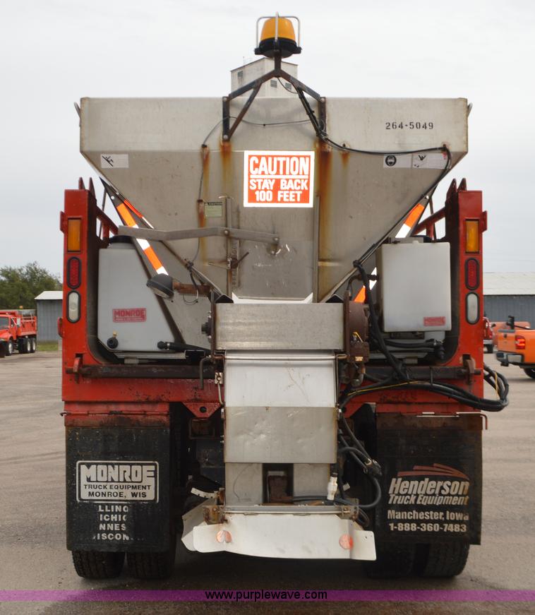 image for item L6406 1999 International 4900 dump truck