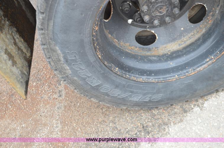 image for item L6406 1999 International 4900 dump truck