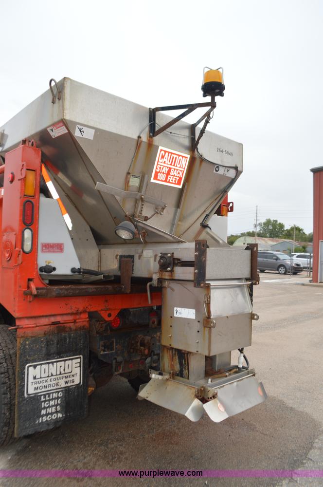 image for item L6406 1999 International 4900 dump truck