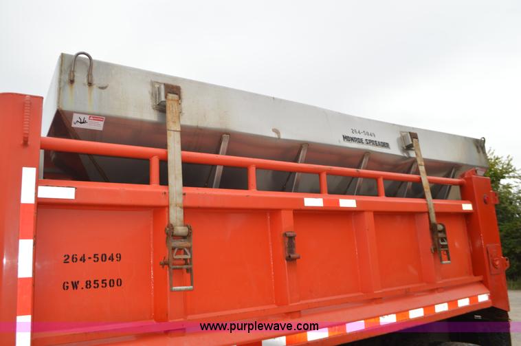 image for item L6406 1999 International 4900 dump truck