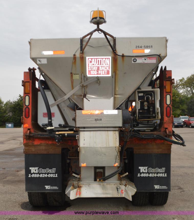 image for item L6407 1999 International 4900 dump truck