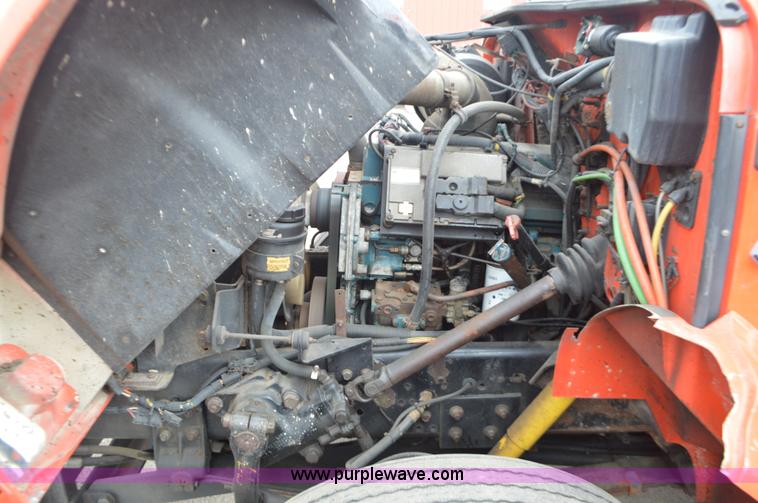 image for item L6407 1999 International 4900 dump truck