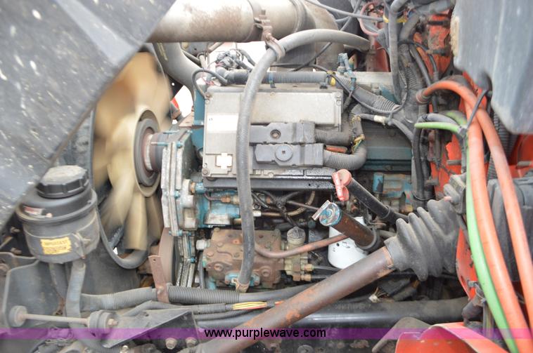 image for item L6407 1999 International 4900 dump truck