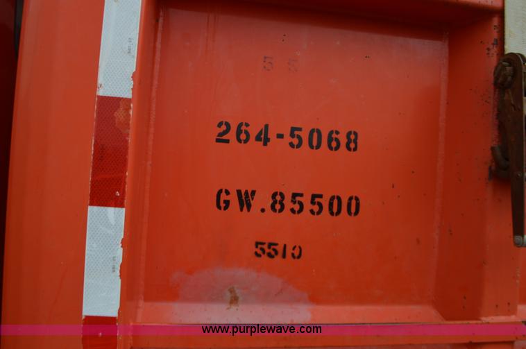 image for item L6407 1999 International 4900 dump truck