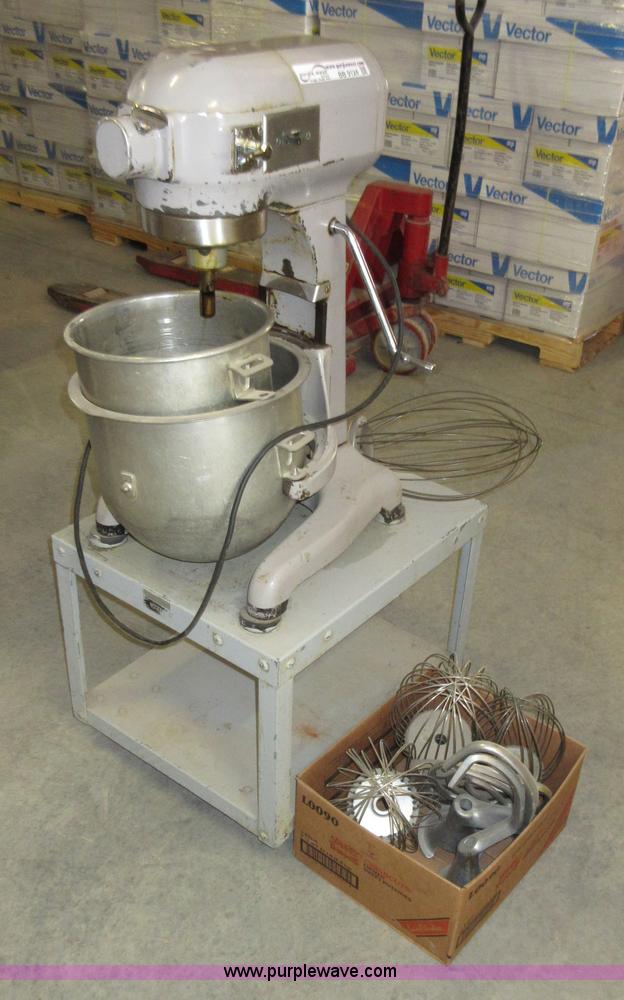 image for item BB9124 Hobart A200 mixer