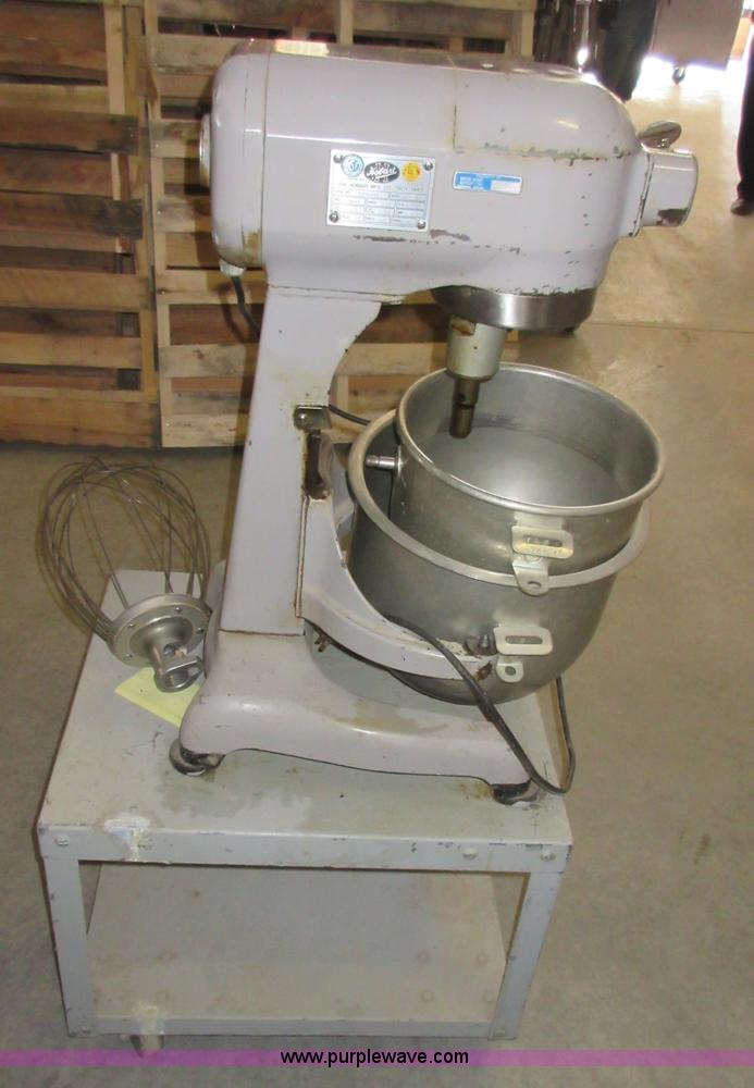 image for item BB9124 Hobart A200 mixer