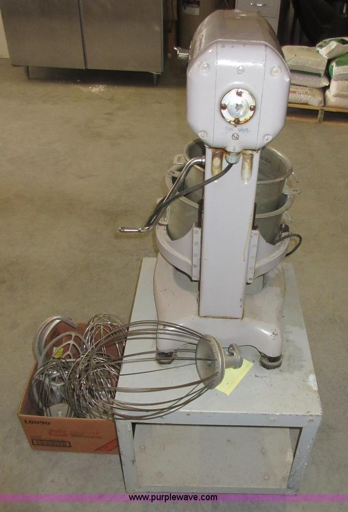 image for item BB9124 Hobart A200 mixer
