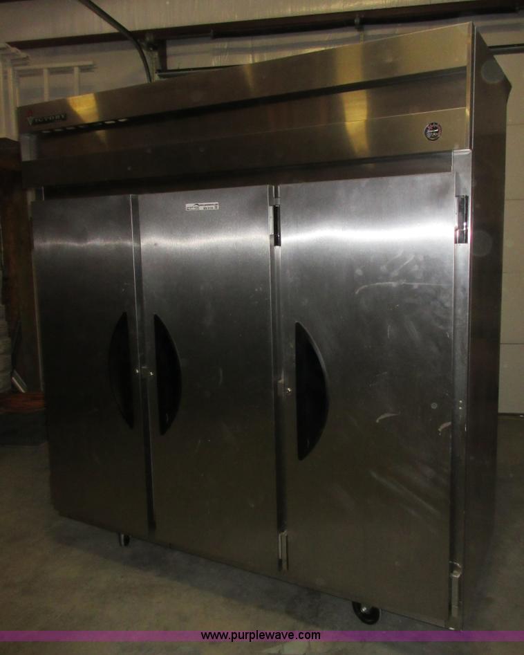 image for item BB9125 Assorted items