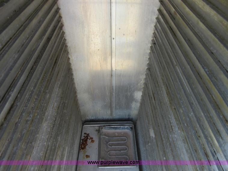 image for item BB9127 Assorted items