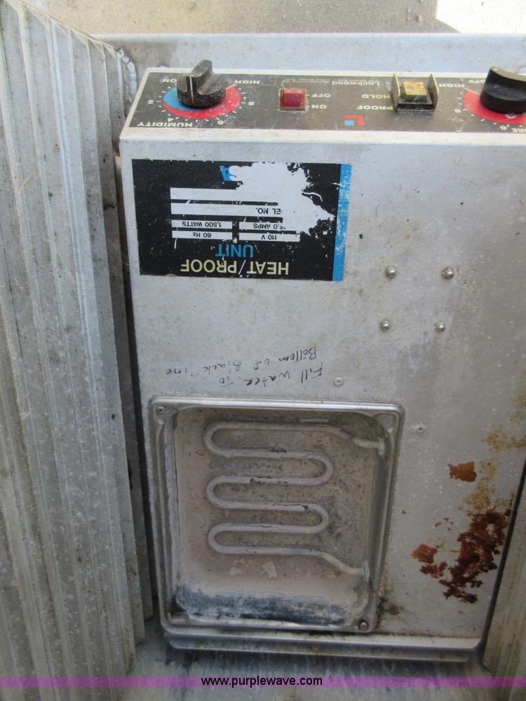 image for item BB9127 Assorted items