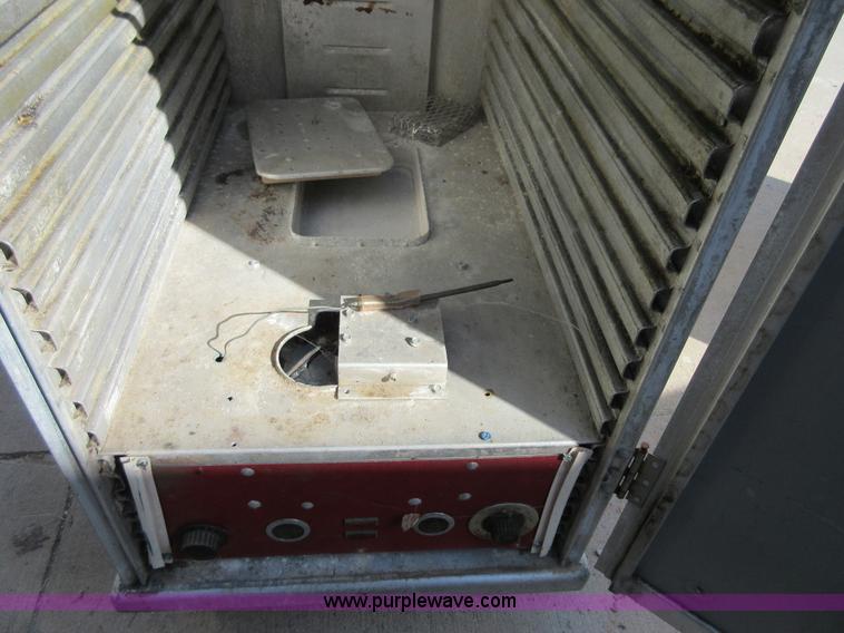 image for item BB9127 Assorted items