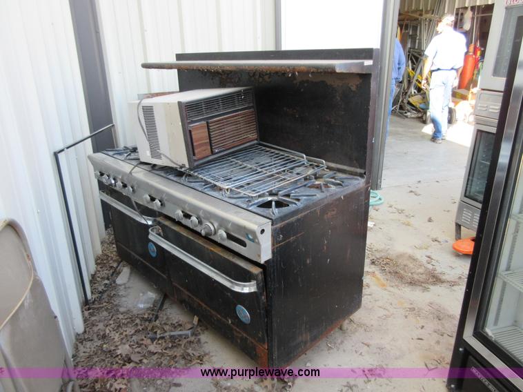 image for item BB9127 Assorted items