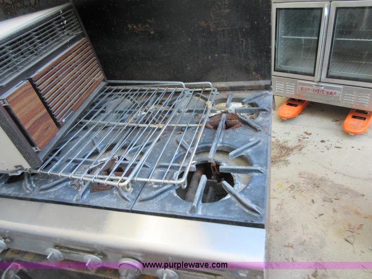 image for item BB9127 Assorted items