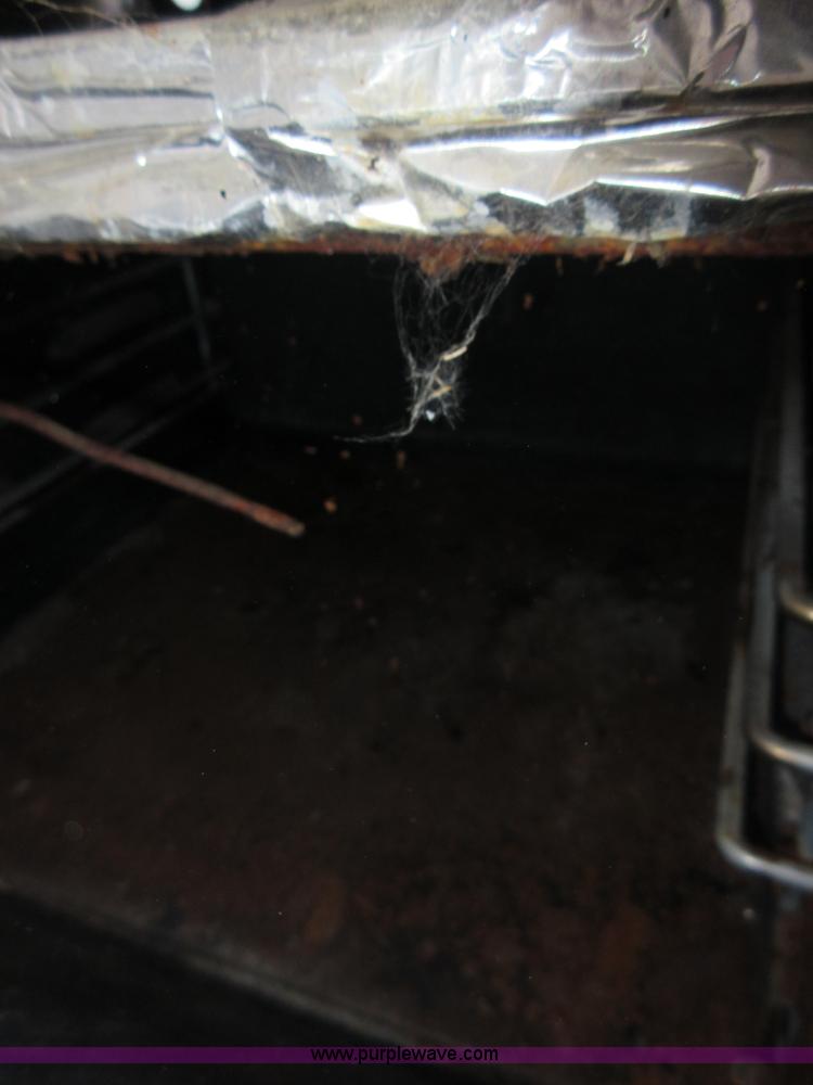 image for item BB9127 Assorted items