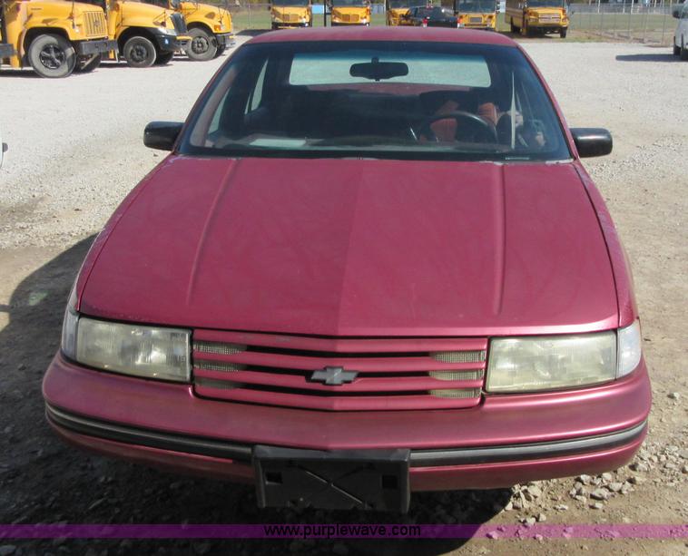 image for item BB9128 1993 Chevrolet Lumina