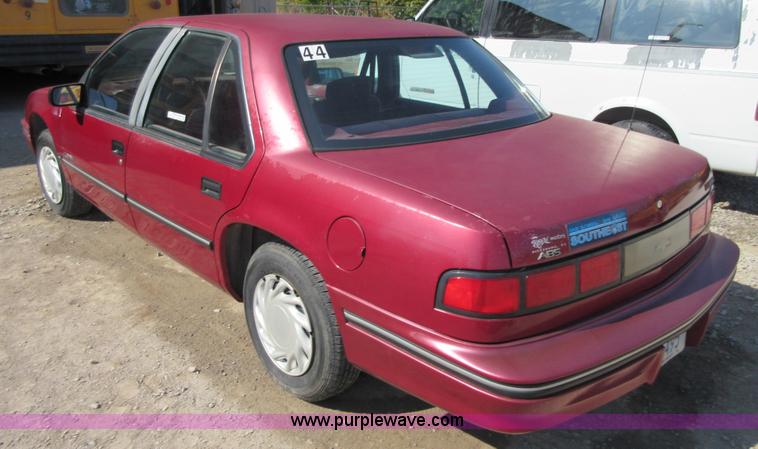 image for item BB9128 1993 Chevrolet Lumina