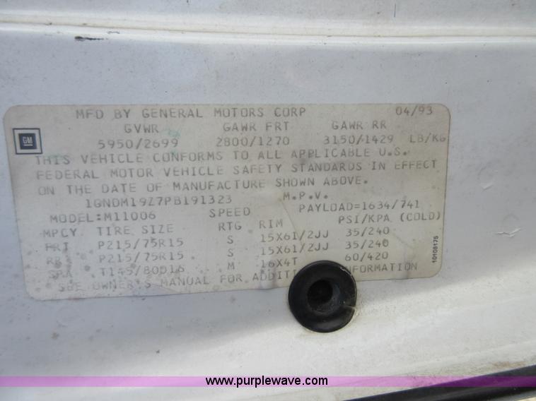 image for item BB9129 1993 Chevrolet Astro Extended van