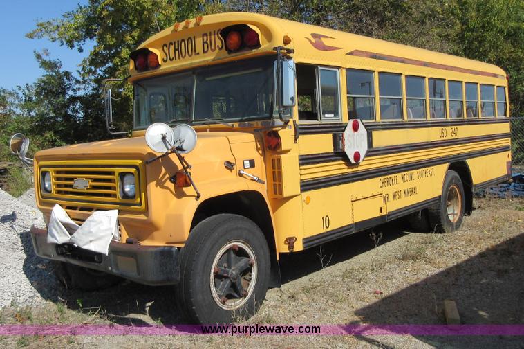 image for item BB9130 1987 Chevrolet school bus