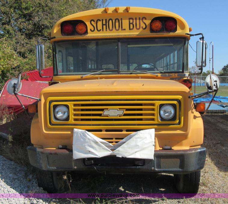 image for item BB9130 1987 Chevrolet school bus