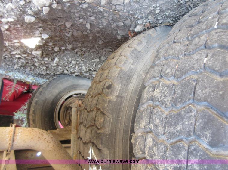 image for item BB9130 1987 Chevrolet school bus