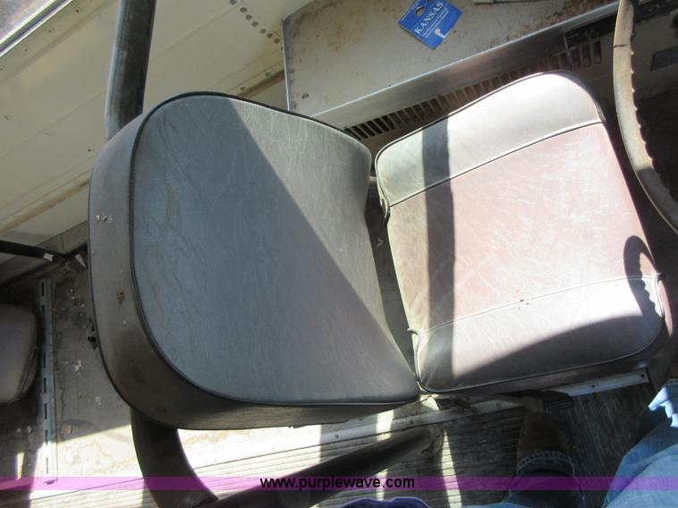 image for item BB9130 1987 Chevrolet school bus