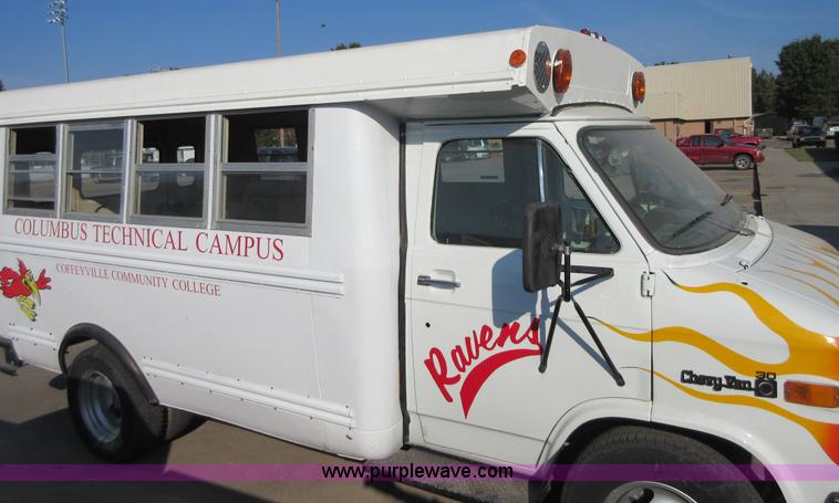 image for item BB9150 1981 Chevrolet G30 transit vehicle